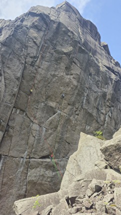 Jernej Kruder, Jøssingfjord Norway - Jernej Kruder working 'Crown Royale', the 9a trad climb established in 2023 by Pete Whittaker on the Profilveggen / Profile Wall at Jøssingfjord in Norway.