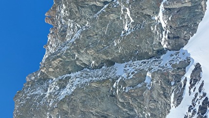 Monviso, Anselmo Giolitti, Michele Tomatis - La linea di 'Crumbling Empire' sul Monviso (Anselmo Giolitti, Michele Tomatis 25/04/2025)