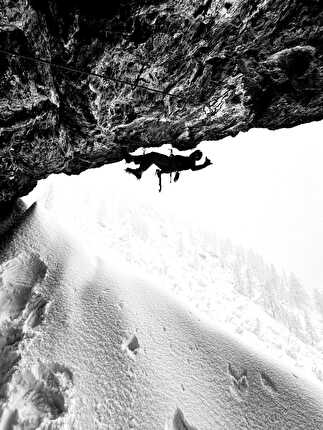 Grotta del Beck, Val Gerola, Cristian Candiotto - Cristian Candiotto in azione alla Grotta del Beck in Val Gerola