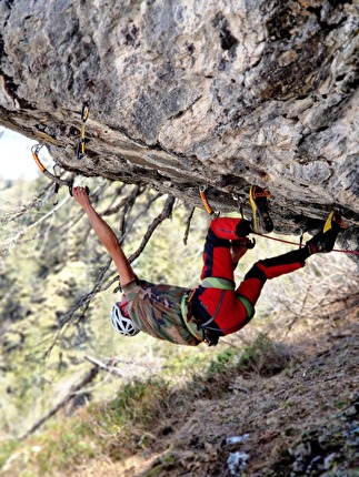 Grotta del Beck, Val Gerola, Cristian Candiotto - Cristian Candiotto in azione alla Grotta del Beck in Val Gerola