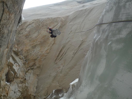 Out of reality, Great Trango Tower - Tentativo di Dodo Kopold e Michal Sabovcik. Il tiro Illuminati.