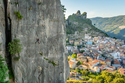 Ulassai Festival Sardegna - L'arrampicata al Ulassai Festival 2025 in Sardegna