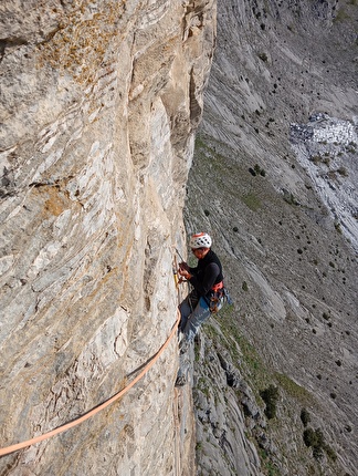 Monte Pesaro, Alpi Apuane - L'apertura di 'Kalipè' al Monte Pesaro nelle Alpi Apuane (Filippo Arigoni, Luca Morosi, Gianluca Pratelli, Giacomo Vannucci)