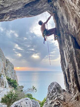 Arrampicata Sardegna - La falesia Ferru e Cuaddu in Sardegna