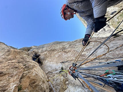 Verdon Gorge, Léo Billon, Esteban Daligault, Kilian Moni - The first ascent of 'Le Poussin' the Verdon Gorge, France (Léo Billon, Esteban Daligault, Kilian Moni 04/2025)