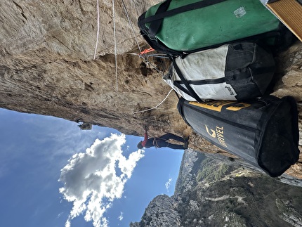 Verdon Gorge, Léo Billon, Esteban Daligault, Kilian Moni - The first ascent of 'Le Poussin' the Verdon Gorge, France (Léo Billon, Esteban Daligault, Kilian Moni 04/2025)