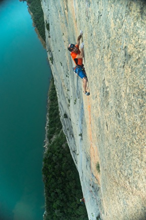 Ed Marin - Edu Marín making the first free ascent of 'Donec Perficiam' (8b+/c) at Montrebei in Spain