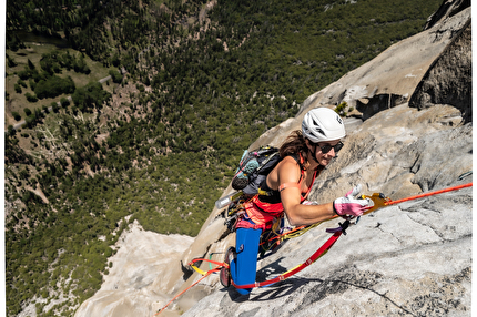 Yosemite Triple Crown, Laura Pineau, Kate Kelleghan - Laura Pineau making the first all-female Triple Crown in Yosemite on 08/06/2025