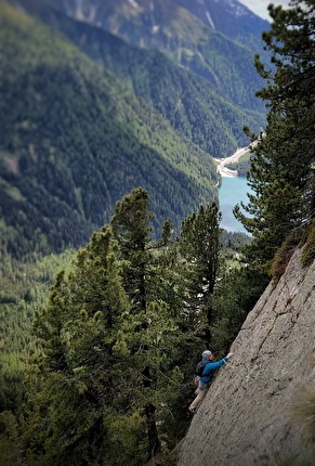 Passo Stalle, Valle die Anterselva, Manuel Gietl, Michael Kofler, Florian Wenter - Sulla via 'Opium fürs Volk' al Passo Stalle, Valle die Anterselva (Manuel Gietl, Michael Kofler, Florian Wenter 2022)