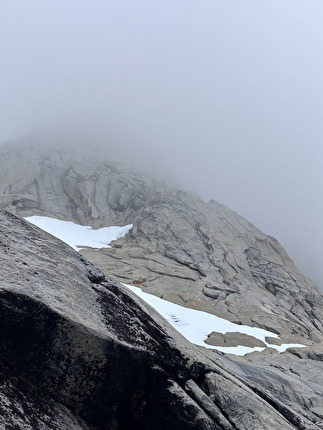 Turbio Valley, Patagonia, Flavie Cardinal, Jasper Pankratz - The first ascent of 'Todo lo que se Comparte', Pirita Central, Turbio valley, Patagonia (Flavie Cardinal, Jasper Pankratz 01/2025)