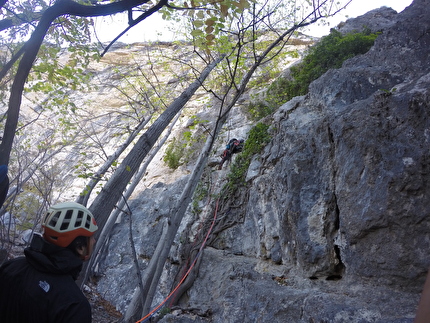 Parete Bahador, Val d’Adige, Walter Polidori - Sul primo tiro di 'Oltre i confini del Pensiero' alla Parete Bahador in Val d’Adige