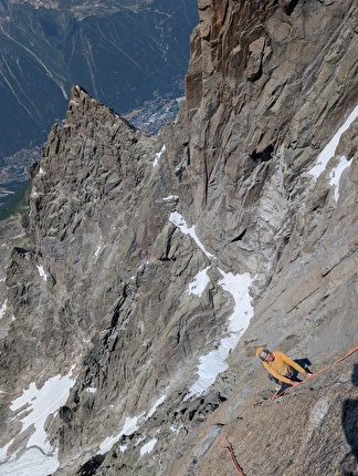 Aiguille du Plan, Mont Blanc, Léo Billon, Enzo Oddo - The first ascent of 'OSS ne répond plus..' on Aiguille du Plan in the Mont Blanc massif (Léo Billon, Enzo Oddo 20/06/2025)