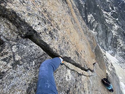 Petit Dru, Monte Bianco, Yanis Cherqaoui, Baptiste Obino, Hugo Peruzzo - L'apertura di 'Le château dans le ciel' sul Petit Dru (Yanis Cherqaoui, Baptiste Obino, Hugo Peruzzo 18-25/06/2025)