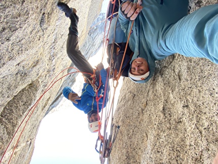 Petit Dru, Monte Bianco, Yanis Cherqaoui, Baptiste Obino, Hugo Peruzzo - L'apertura di 'Le château dans le ciel' sul Petit Dru (Yanis Cherqaoui, Baptiste Obino, Hugo Peruzzo 18-25/06/2025)