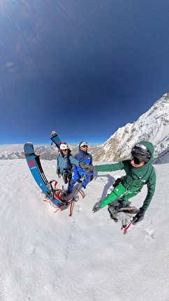 Nanga Parbat, David Göttler, Tiphaine Duperier, Boris Langenstein - David Göttler, Tiphaine Duperier and Boris Langenstein on the summit of Nanga Parbat on 24 June 2025