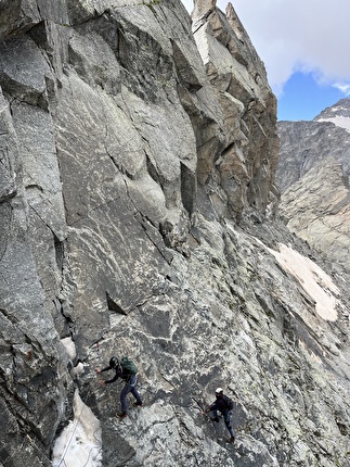 Becchi della Tribolazione, Gran Paradiso, Andrea Migliano - La traversata dei Becchi della Tribolazione (Gran Paradiso): Becco Centrale