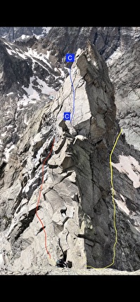 Becchi della Tribolazione, Gran Paradiso, Andrea Migliano - La traversata dei Becchi della Tribolazione (Gran Paradiso): calate da Becco Centrale