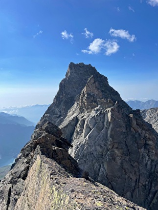 Becchi della Tribolazione, Gran Paradiso, Andrea Migliano - La traversata dei Becchi della Tribolazione (Gran Paradiso), vista dalla cima del Becco Settentrionale