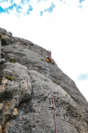 Punta Cusidore, Sardegna - Alberto De Giuli sulla via 'L'ombra della mia mano' alla Punta Cusidore, Sardegna