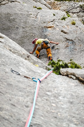 Punta Cusidore, Sardegna - Alberto De Giuli sul primo tiro della via 'L'ombra della mia mano' alla Punta Cusidore, Sardegna