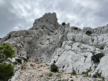 Punta Cusidore, Sardegna - L'attacco della via 'L'ombra della mia mano' alla Punta Cusidore, Sardegna