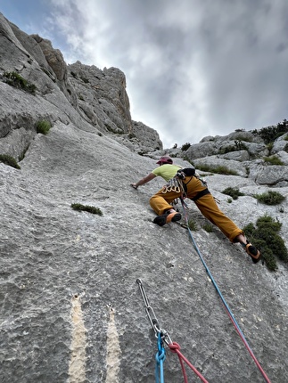 Punta Cusidore, Sardegna - Alberto De Giuli sul secondo tiro della via 'L'ombra della mia mano' alla Punta Cusidore, Sardegna
