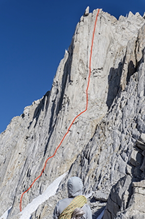 Merriam Peak Sierra Nevada, USA, Japhy Dhungana, Zach Lovell - The route line of 'Dr. Bear Love' (7c+ 400m) on Merriam Peak (3,993m) in the Sierra Nevada, USA. The climb was established in 2012 by Luke Stefurak and Casey Zak and freed in 2025 by Japhy Dhungana and Zach Lovell