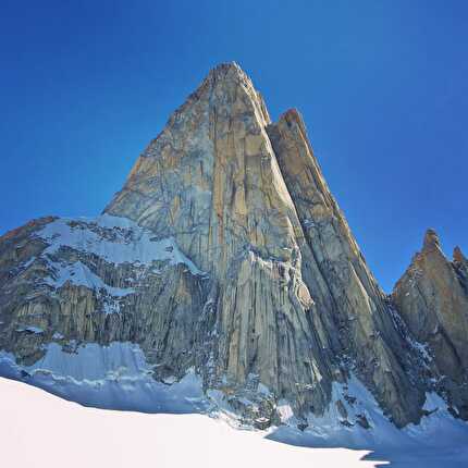 Fitz Roy Patagonia - Fitz Roy in Patagonia, with the obvious Goretta Pillar