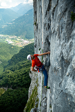 Pizzo d'Eghen, Grigne, Dimitri Anghileri, Luca Gianola, Matteo Motta, Davide Pontiggia - L'apertura della 'Via Ragni' sul Pizzo d'Eghen, Grigna Settentrionale (Dimitri Anghileri, Luca Gianola, Matteo Motta, Davide Pontiggia 2024