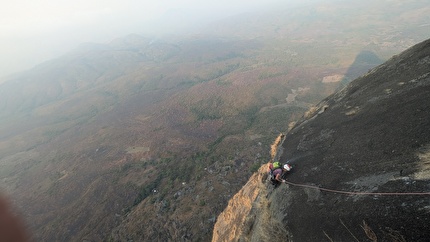 First ascents of Kaikiawila, Ngoku and other new climbs in Angola