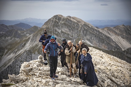 Monte Corno, Gran Sasso - Durante le riprese del film 'Monte Corno', il racconto della prima salita al Gran Sasso d’Italia (2912m) compiuta da Francesco De Marchi nell’agosto del 1573.