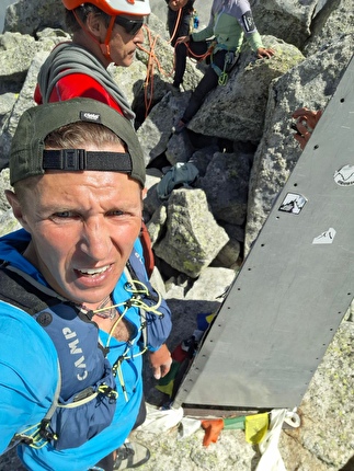 Saro Costa sets FKT from Val Bregaglia to Val Masino via Piz Badile North Ridge