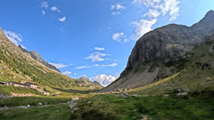 Due vie al Sasso di Castro in Val Verva (Alta Valtellina) di Eraldo Meraldi e Augusto Rossi