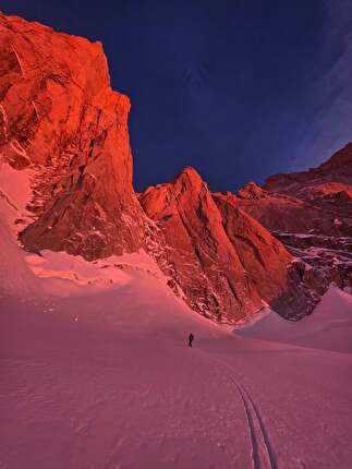 Via Casarotto Fitz Roy Patagonia, Matteo Della Bordella, Marco Majori - Prima invernale della Via Casarotto al Fitz Roy: il primo tentativo di Matteo Della Bordella, Marco Majori e Tommaso Lamantia, 08/2025