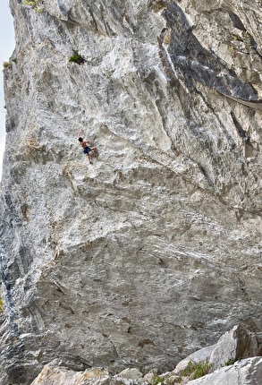 Stefano Carnati - Stefano Carnati su 'Paranoid Android' (8c/+) alla Stazione in Val Tanaro (Piemonte)