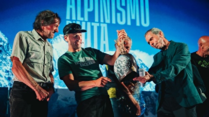 Hans Kammerlander, Simone Moro, Krzysztof Wielicki, DF Sport Specialist - Hans Kammerlander e Simone Moro, con Vinicio Stefanello, alla serata 'Alpinismo di vita' di DF Sport Specialist