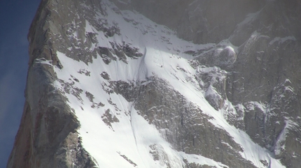 Andreas Fransson - 19/09/2012: Andreas Fransson during the first ski descent of the Whillans ramp on Aguja Poincenot, Patagonia.