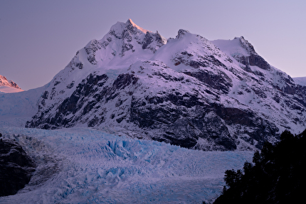 Mount San Valentín Patagonia, Felipe Malverde, Eduardo Retamales, Álvaro Quilodrán - Mount San Valentín in Patagonia