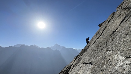 Ak-Su Valley, Pamir Alay, Kyrgyzstan, Leon Dobrzański, Piotr Kowalczyk, Paweł Zieliński - The first ascent of 'Phillar of Experience' on Pik 4300 in the Ak-Su valley, Pamir Alay, Kyrgyzstan (Leon Dobrzański, Piotr Kowalczyk, Paweł Zieliński 20-21/08/2025)