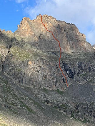 Cresta dei Prosces, Gran Paradiso, Andrea Migliano, Lisa Seffusatti - La linea 'Non mi basti mai' alla Cresta dei Prosces, Gran Paradiso, aperta da Andrea Migliano e Lisa Seffusatti il 15/07/2025