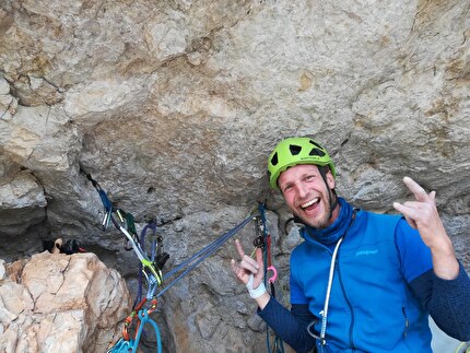 Chiaroveggenza Marmolada, Dolomiti, Nicolò Geremia, Mirco Grasso - L'apertura di 'Chiaroveggenza' in Marmolada, Dolomiti (Nicolò Geremia, Mirco Grasso 2019-2025)