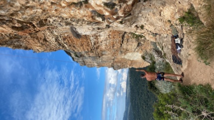 L'Acqua e La Roccia, meeting di arrampicata a Monteleone Roccadoria, Sardegna - Durante l'edizione 2025 del meeting di arrampicata L'Acqua e La Roccia, a Monteleone Roccadoria, Sardegna