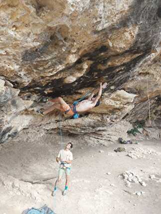 L'Acqua e La Roccia, meeting di arrampicata a Monteleone Roccadoria, Sardegna - Durante l'edizione 2025 del meeting di arrampicata L'Acqua e La Roccia, a Monteleone Roccadoria, Sardegna