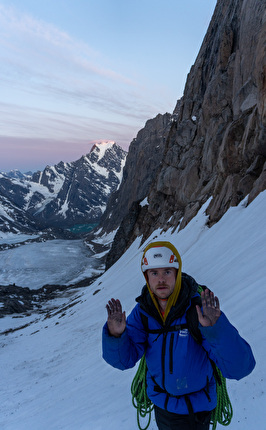 Greenland, Ben Kent, Robbie Milne - 24hrs on the wall later...