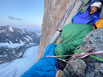 Greenland, Ben Kent, Robbie Milne - Some well earned rest after 12+ hours on the lead