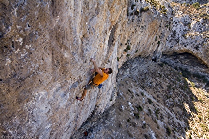 Kalymnos - Simon Montmory in arrampicata a Saint Photis, Kalymnos Kalymnos - Simon Montmory in arrampicata a Saint Photis, Kalymnos