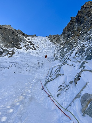 Tumladen Sar, Karakorum, Matej Prcin, Tomasz Rodzynkiewicz, Marco Schwidergal - The first acent of Tumladen Sar (6232m) in the Karakoram vie the route 'Flame of the west' (Matej Prcin, Tomasz Rodzynkiewicz, Marco Schwidergal 21-24/09/2025) Tumladen Sar, Karakorum, Matej Prcin, Tomasz Rodzynkiewicz, Marco Schwidergal - The first acent of Tumladen Sar (6232m) in the Karakoram vie the route 'Flame of the west' (Matej Prcin, Tomasz Rodzynkiewicz, Marco Schwidergal 21-24/09/2025)
