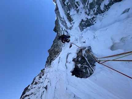 Tumladen Sar, Karakorum, Matej Prcin, Tomasz Rodzynkiewicz, Marco Schwidergal - The first acent of Tumladen Sar (6232m) in the Karakoram vie the route 'Flame of the west' (Matej Prcin, Tomasz Rodzynkiewicz, Marco Schwidergal 21-24/09/2025) Tumladen Sar, Karakorum, Matej Prcin, Tomasz Rodzynkiewicz, Marco Schwidergal - The first acent of Tumladen Sar (6232m) in the Karakoram vie the route 'Flame of the west' (Matej Prcin, Tomasz Rodzynkiewicz, Marco Schwidergal 21-24/09/2025)