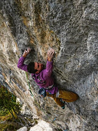 Luca Bana frees The Master (9a+/b) at Cornalba