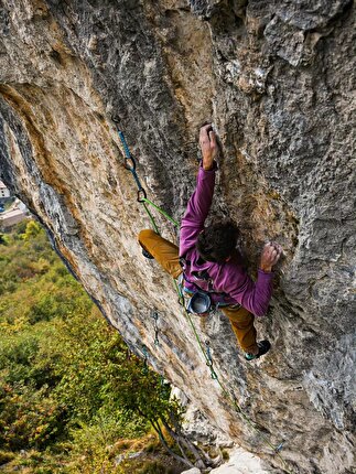 Luca Bana Cornalba - Luca Bana libera 'The Master' (9a+/b) a Cornalba il 25/10/2025 Luca Bana Cornalba - Luca Bana libera 'The Master' (9a+/b) a Cornalba il 25/10/2025